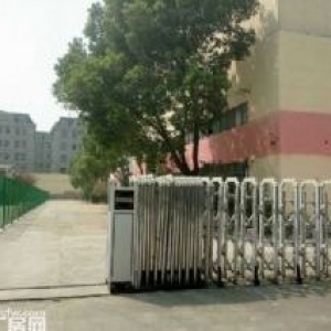 出售啟東空地11畝，建筑面積3700平，獨單層帶行車混泥土廠